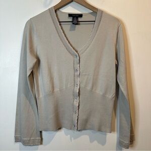 Jones Wear Women’s Beige V-Neckline Button-Up Silk Blend Cardigan Size Medium